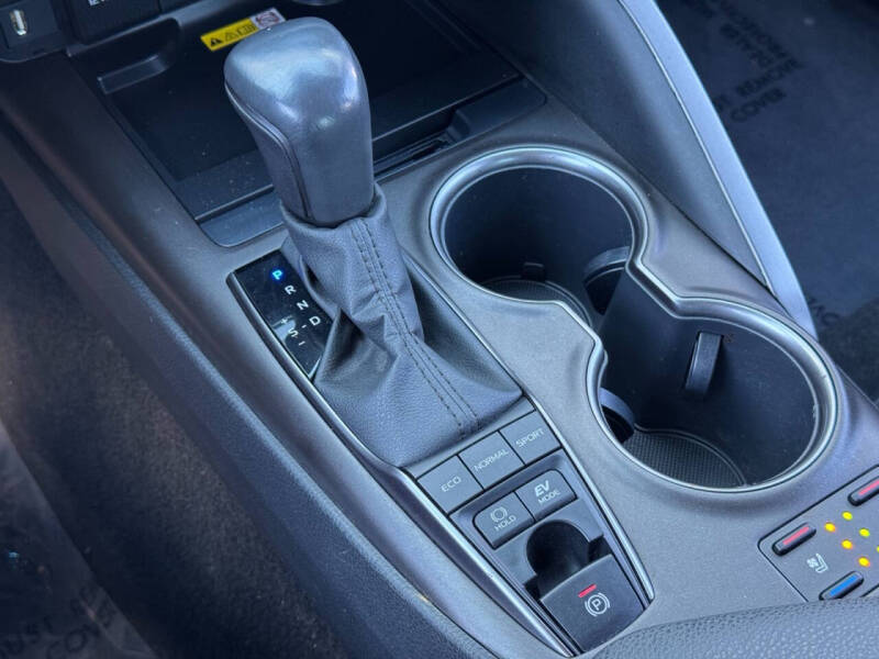 2023 Toyota Camry Hybrid XSE