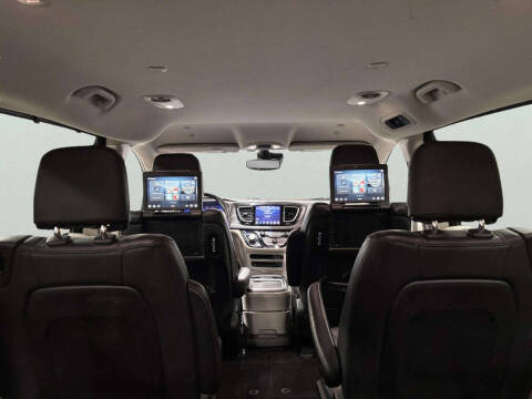 2020 Chrysler Pacifica Touring L Plus