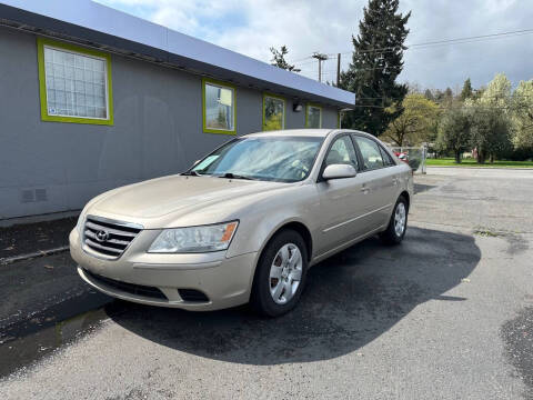 2009 Hyundai Sonata for sale at AUTO HUB in Salem OR