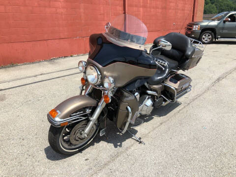 2004 Harley Davidson Ultra for sale at ELIZABETH AUTO SALES in Elizabeth PA