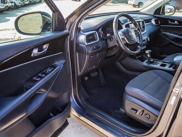 2020 Kia Sorento S V6