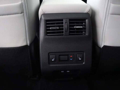 2025 Mitsubishi Outlander SEL Platinum Edition