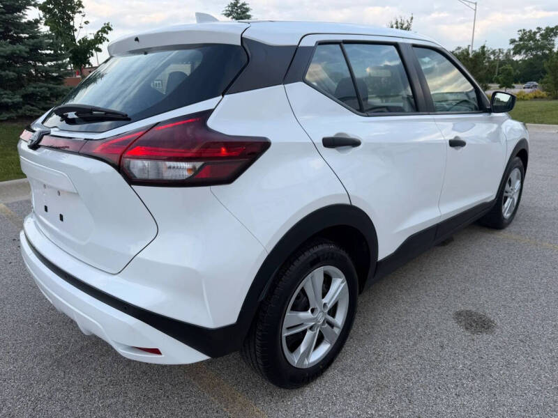 2023 Nissan Kicks S