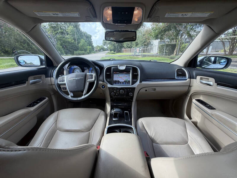 2013 Chrysler 300
