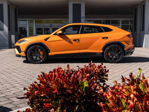 2023 Lamborghini Urus Performante