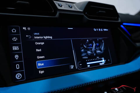2025 Lamborghini Urus SE