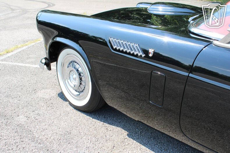 1956 Ford Thunderbird