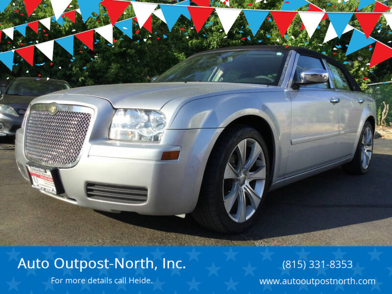 2006 Chrysler 300 for sale at Auto Outpost-North, Inc. in McHenry IL