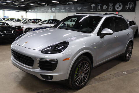 2017 Porsche Cayenne S E-Hybrid Platinum Edition