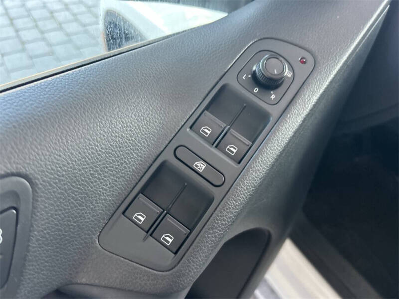 2018 Volkswagen Tiguan Limited 2.0T 4Motion