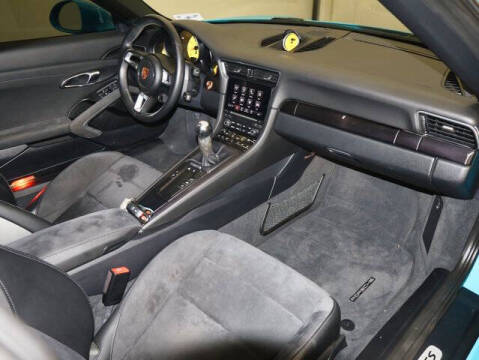 2019 Porsche 911 Carrera GTS