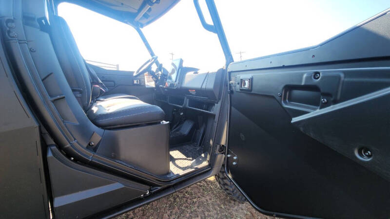 2025 Segway UT10P CREW