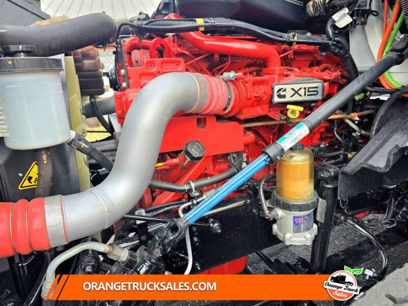 2023 International LT625