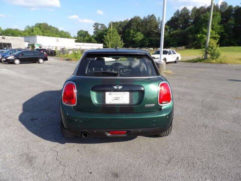 2017 MINI Hardtop 4 Door Cooper