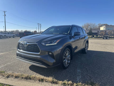 2021 Toyota Highlander Hybrid Platinum