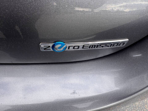 2015 Nissan LEAF S