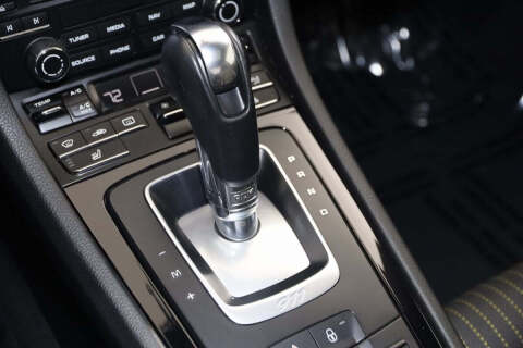 2019 Porsche 911 Carrera