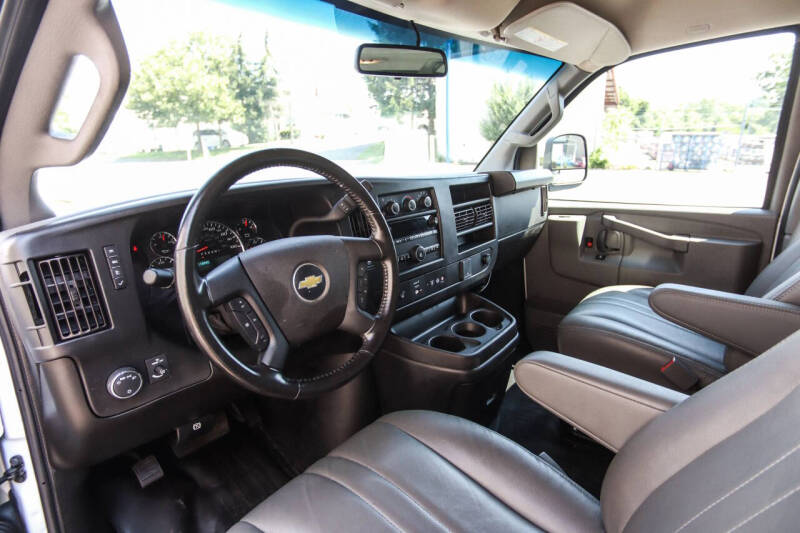 2023 Chevrolet Express 2500