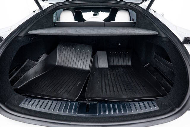 2022 Tesla Model S Plaid