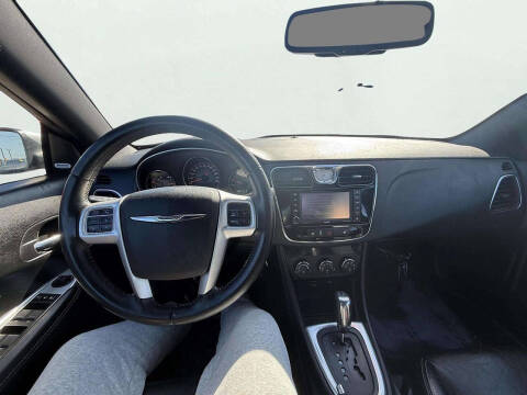 2013 Chrysler 200 S
