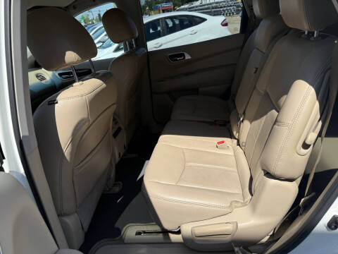 2014 Nissan Pathfinder SL