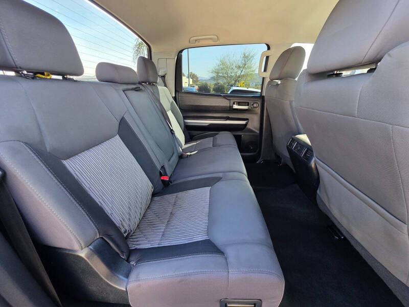 2017 Toyota Tundra SR5