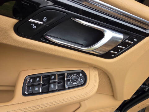 2015 Porsche Macan S