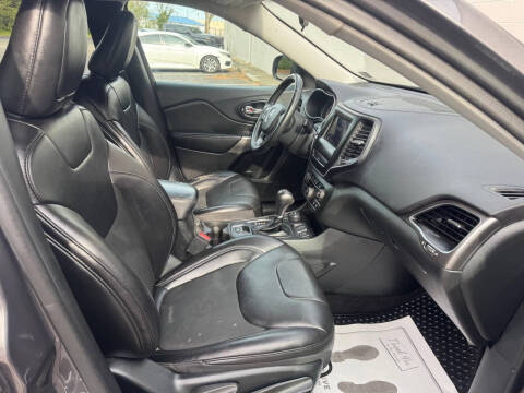 2019 Jeep Cherokee Latitude Plus