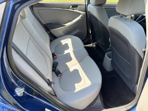 2017 Hyundai Accent SE