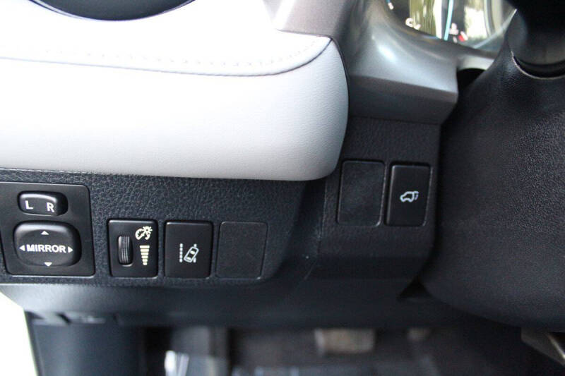 2017 Toyota RAV4 Hybrid Limited