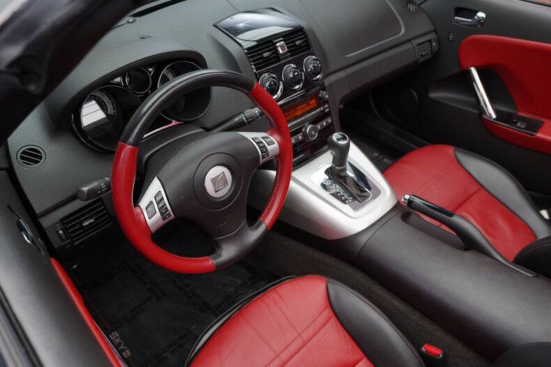 2007 Saturn SKY Red Line