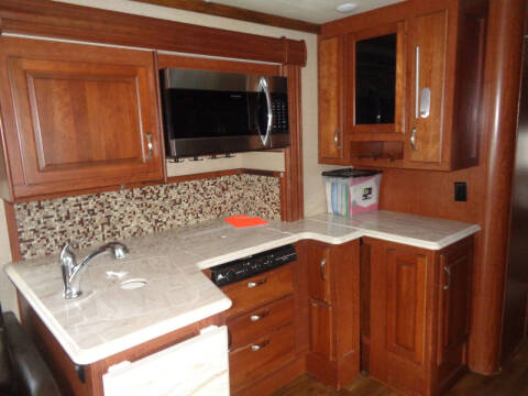 2015 Freightliner M2 106