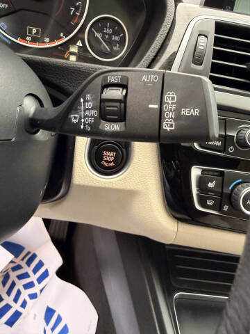 2017 BMW 3 Series 330i xDrive