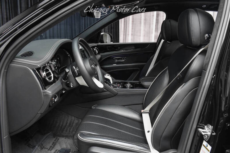 2023 Bentley Bentayga Hybrid