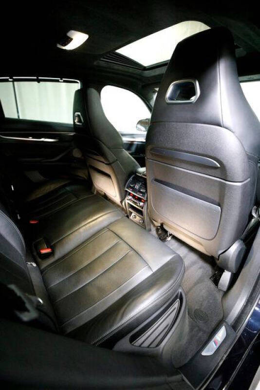 2015 BMW X6 M