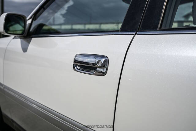 2000 Toyota Crown