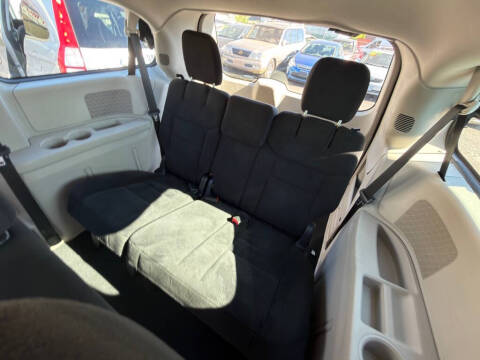 2015 Dodge Grand Caravan American Value Package