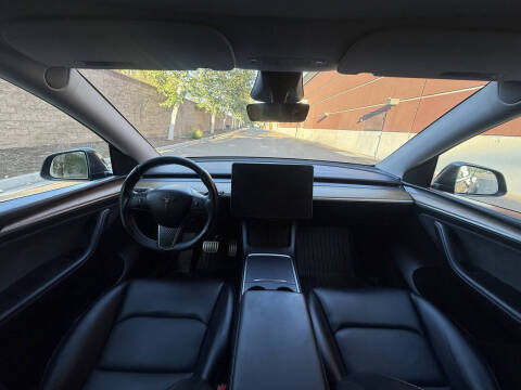 2023 Tesla Model Y Performance