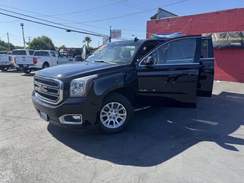 2017 GMC Yukon XL SLT
