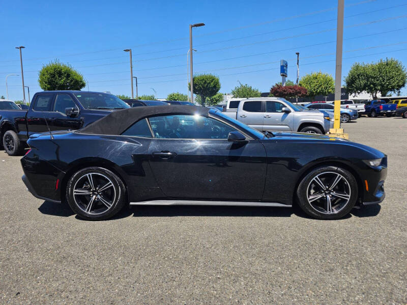 2024 Ford Mustang EcoBoost