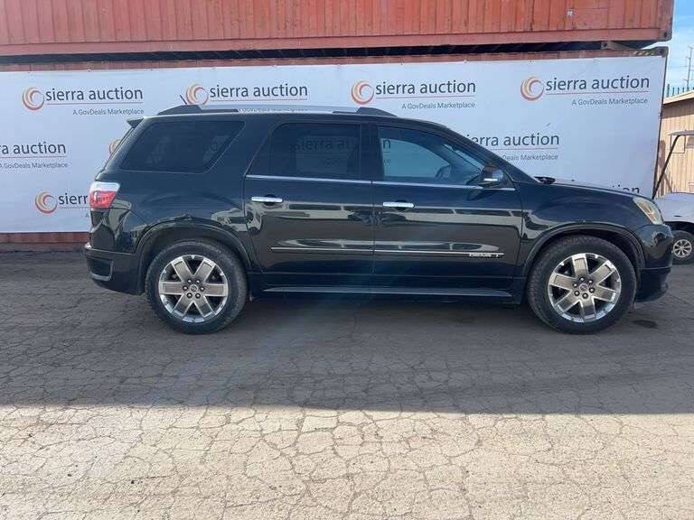 2011 GMC Acadia Denali