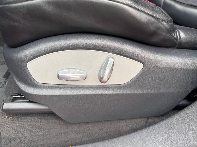 2016 Porsche Cayenne GTS