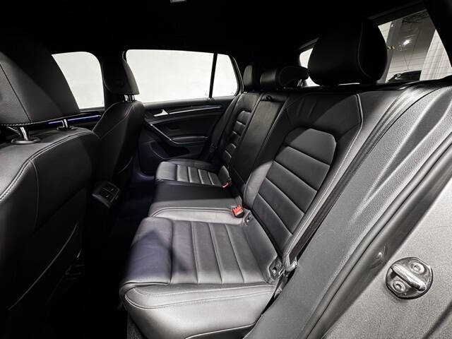 2017 Volkswagen Golf R 4Motion