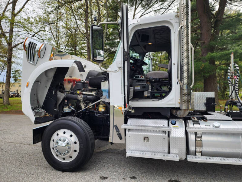 2012 Freightliner CORONADO