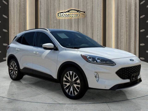 2020 Ford Escape Hybrid Titanium