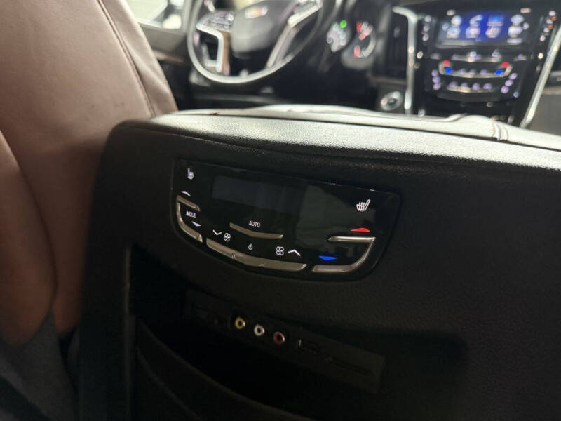 2016 Cadillac Escalade Premium Collection