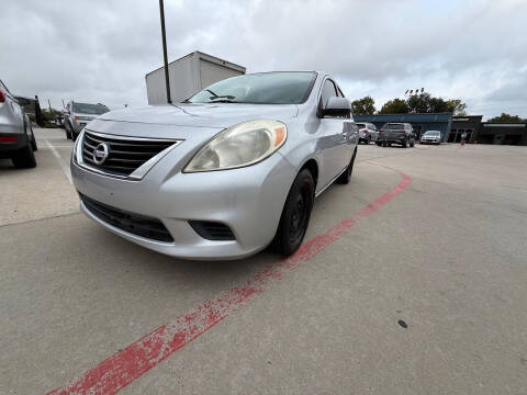 2014 Nissan Versa 1.6 S