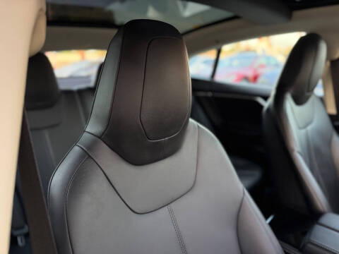 2014 Tesla Model S 85