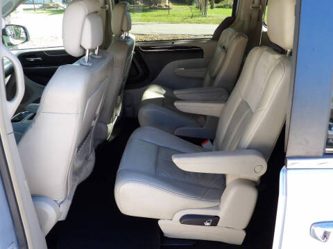 2012 Chrysler Town and Country Limited