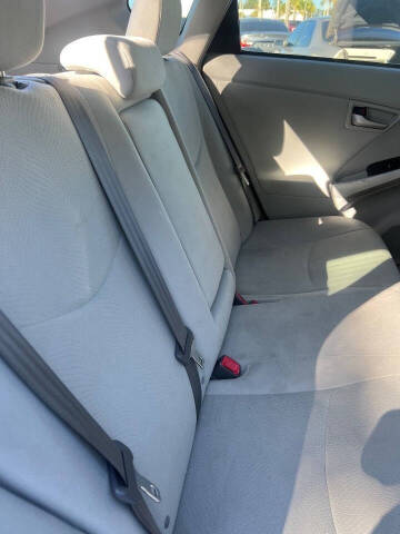 2014 Toyota Prius Two